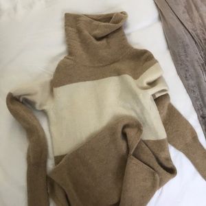 Athleta 100% cashmere sweater!